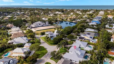 View/Area - 625 7th Ave N, Naples, FL 34102 photo 7 of 11