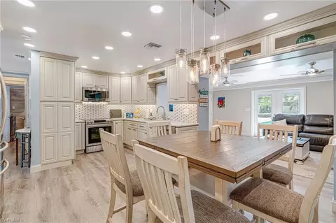 1254 Cooper Dr, Naples, FL 34103 photo 9