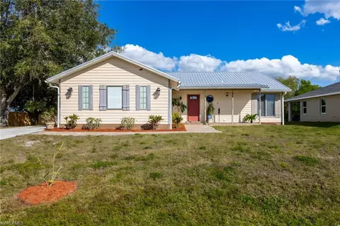 6136 Higgins Ave, Fort Myers, FL 33905