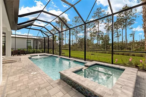 16153 Verilyn Cir, Naples, FL 34110 photo 32