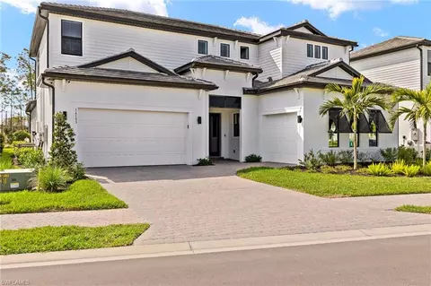 16153 Verilyn Cir, Naples, FL 34110 photo 2