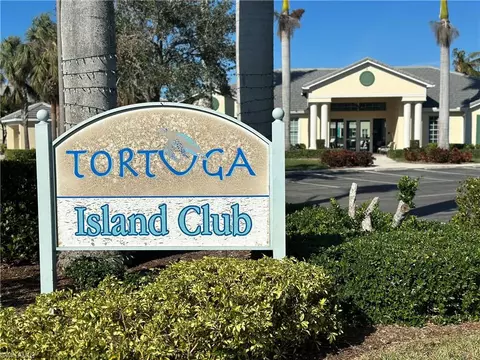 9905 Periwinkle Preserve Ln, Fort Myers, FL 33919