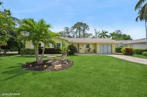 2228 Poinciana Dr, Naples, FL 34105