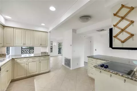 Kitchen - 9780 Vanderbilt Dr, Naples, FL 34108 photo 2 of 3
