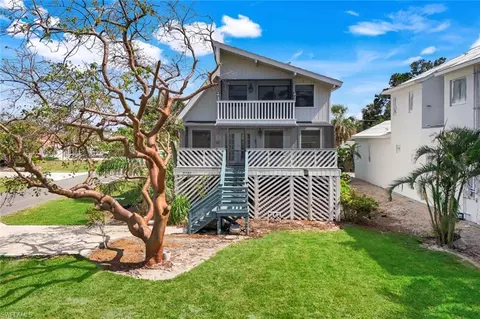 Exterior - 9780 Vanderbilt Dr, Naples, FL 34108 photo 3 of 6