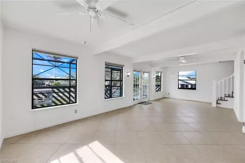 Living - 9780 Vanderbilt Dr, Naples, FL 34108 photo 3 of 6