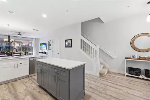 949 Hampton Cir #111, Naples, FL 34105 photo 9
