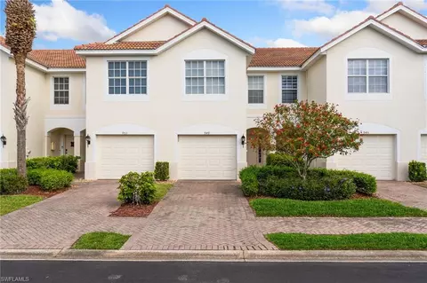 949 Hampton Cir #111, Naples, FL 34105 photo 6