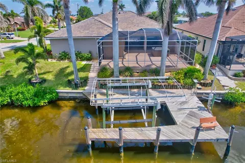 4402 SW 12th Pl, Cape Coral, FL 33914