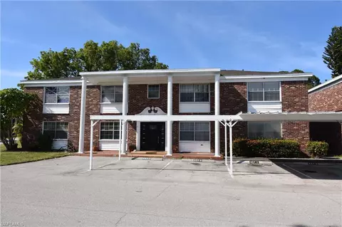 857 Courtington Ln #4, Fort Myers, FL 33919