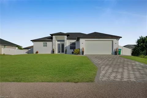 2705 NE 2nd Pl, Cape Coral, FL 33909