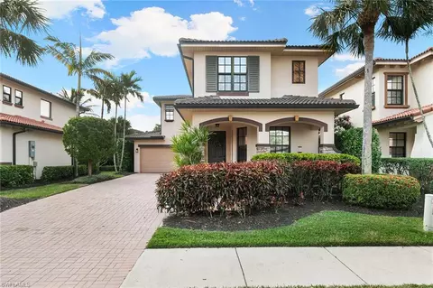 1244 Manado Dr, Naples, FL 34113