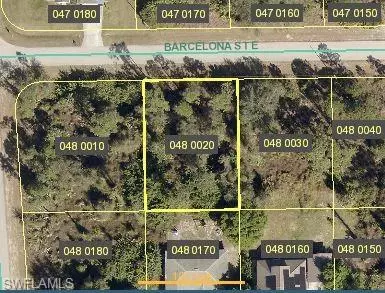 912 Barcelona St E, Lehigh Acres, FL 33974
