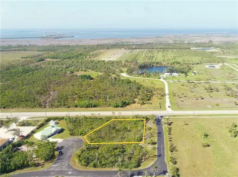 3690 Chickadee Ct, Other, FL 33956