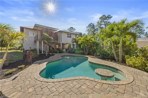 905 Clark Ave, Lehigh Acres, FL 33972