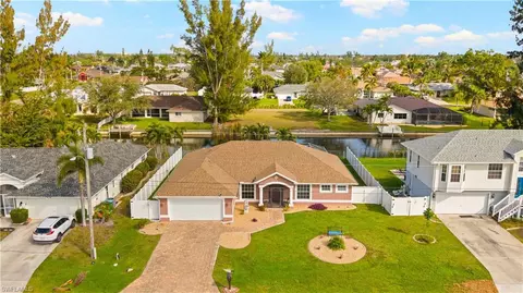 313 SE 21st Ln, Cape Coral, FL 33990