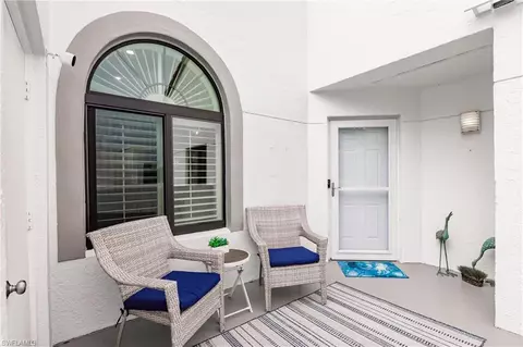 592 Beachwalk Cir #N305, Naples, FL 34108
