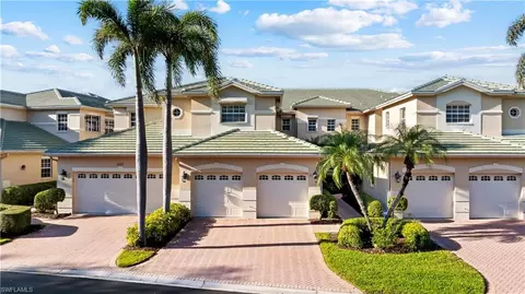 600 Vintage Reserve Ln #22A, Naples, FL 34119