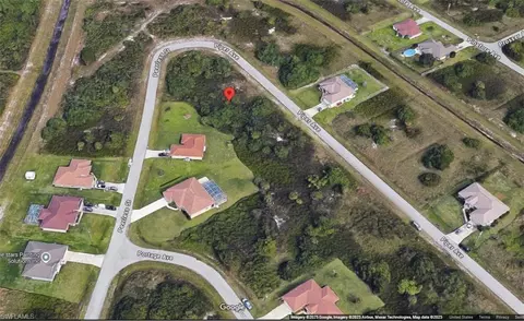 346 Piper Ave, Lehigh Acres, FL 33974