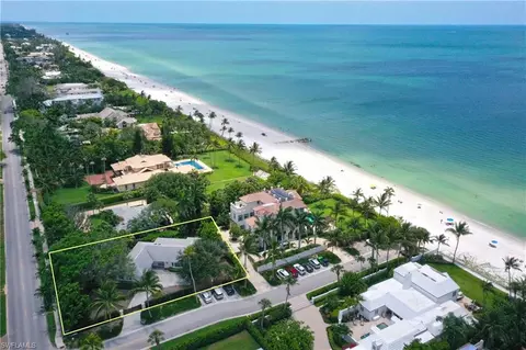 80 6th Ave N, Naples, FL 34104