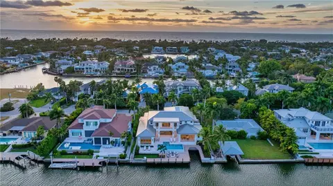 View/Area - 1935 5th St S, Naples, FL 34102 photo 4 of 4