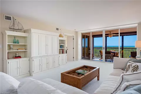 6825 Grenadier Blvd #503, Naples, FL 34108