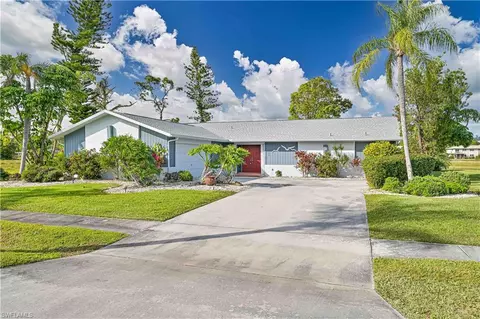 4145 Prestwick Ct, North Fort Myers, FL 33903