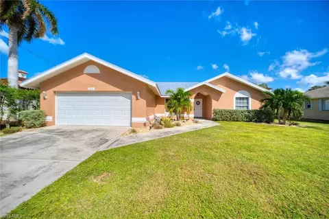 1811 SW 48th Ln, Cape Coral, FL 33914