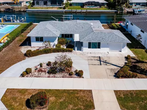 765 N Barfield Dr, Marco Island, FL 34145