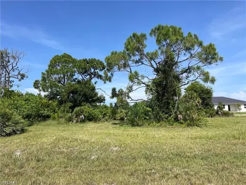 2030 El Dorado Blvd N, Cape Coral, FL 33993