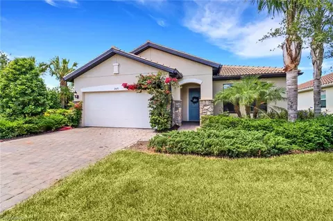 2071 Parson St, Naples, FL 34120