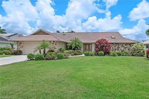 251 Torrey Pines Pt, Naples, FL 34113