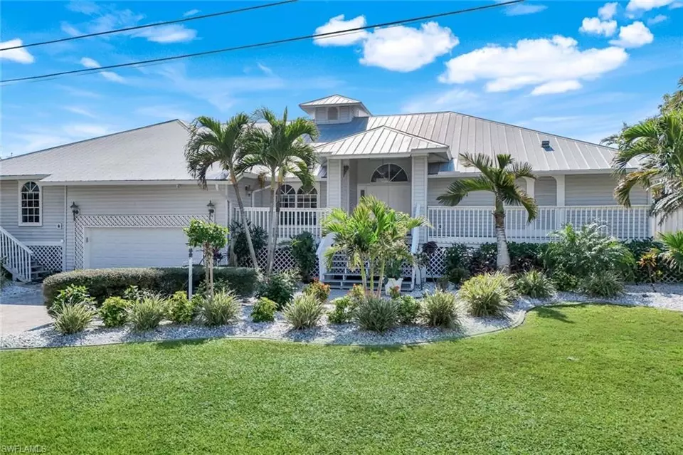  656 Coral Dr, Cape Coral, FL 33904 photo 1