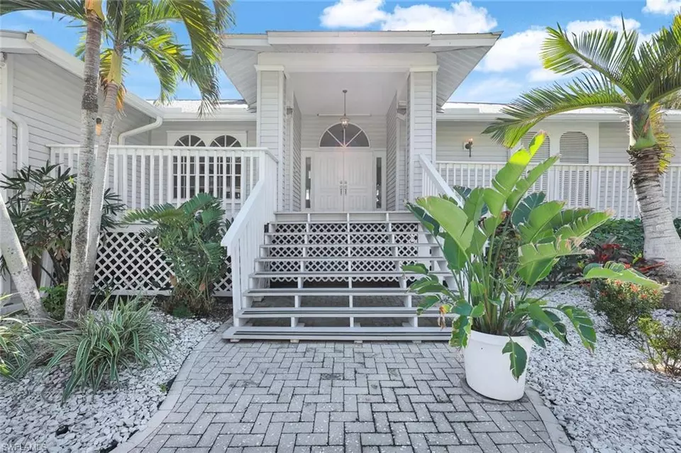  656 Coral Dr, Cape Coral, FL 33904 photo 7