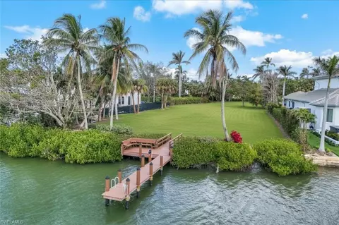 286 Spring Line Dr, Naples, FL 34102 photo 2