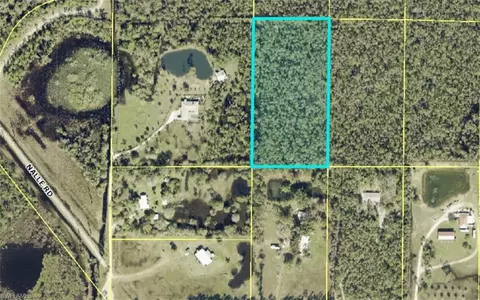 Ace Rd, North Fort Myers, FL 33917