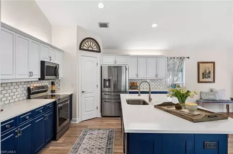 Kitchen - 6857 Mill Run Cir, Naples, FL 34109 photo 2 of 4