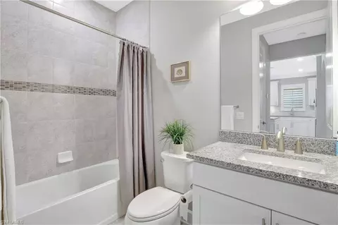 Bath - 7815 Jacaranda Ln, Naples, FL 34114 photo 3 of 3
