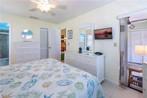 Bedroom - 2012 Pine Isle Ln #2012, Naples, FL 34112 photo 3 of 4