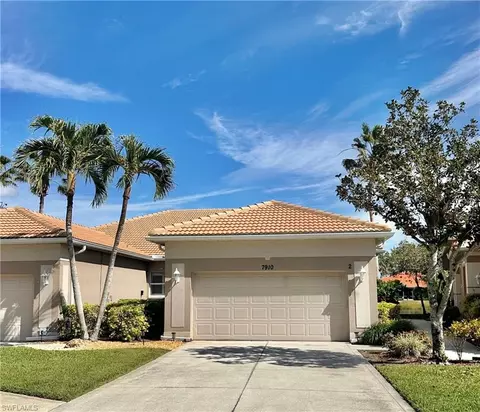 7910 Haven Dr #2, Naples, FL 34104