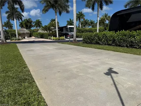 13594 Snapper Ln, Naples, FL 34114
