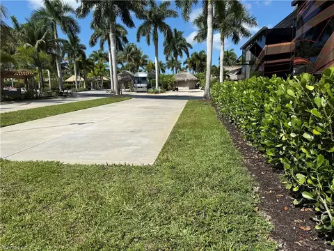 13594 Snapper Ln, Naples, FL 34114 photo 3