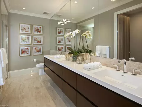 Bath - 3233 Gin Ln, Naples, FL 34102 photo 6 of 6