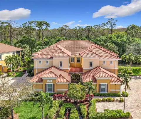 12913 New Market St #201, Fort Myers, FL 33913