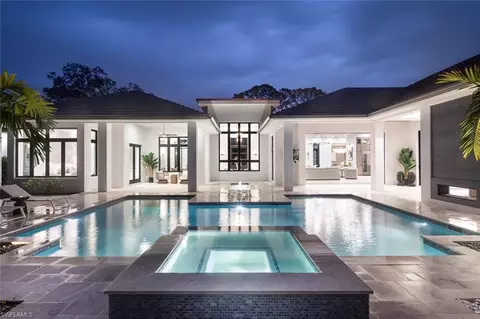 445 West St, Naples, FL 34108 photo 3