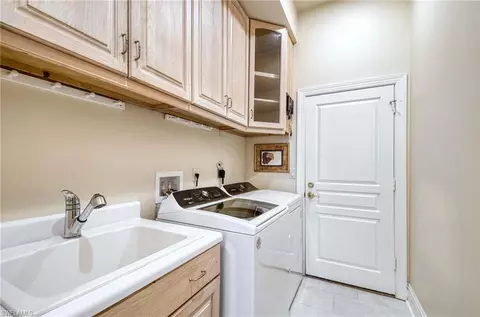 2021 Merlin Ct, Naples, FL 34105 photo 22