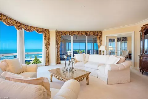 4021 Gulf Shore Blvd N #501, Naples, FL 34103