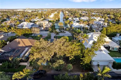 1650 3rd St S, Naples, FL 34102 photo 9
