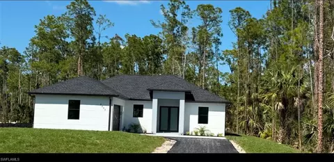 3533 41st Ave NE, Naples, FL 34120
