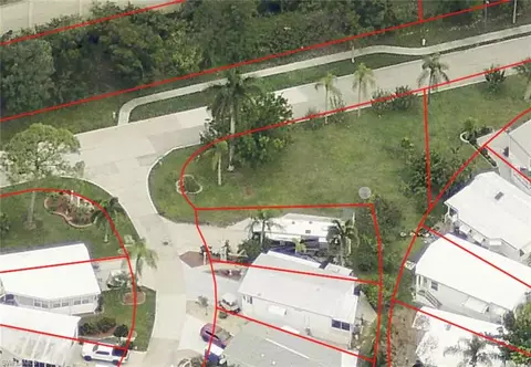 10726 Red Cardinal Cir, Estero, FL 33928 photo 2